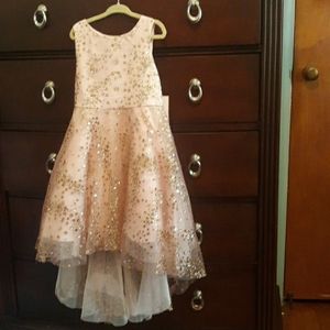Girls dress